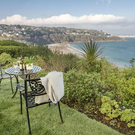 The Secret Seascape, Carbis Bay, St Ives Holiday home *